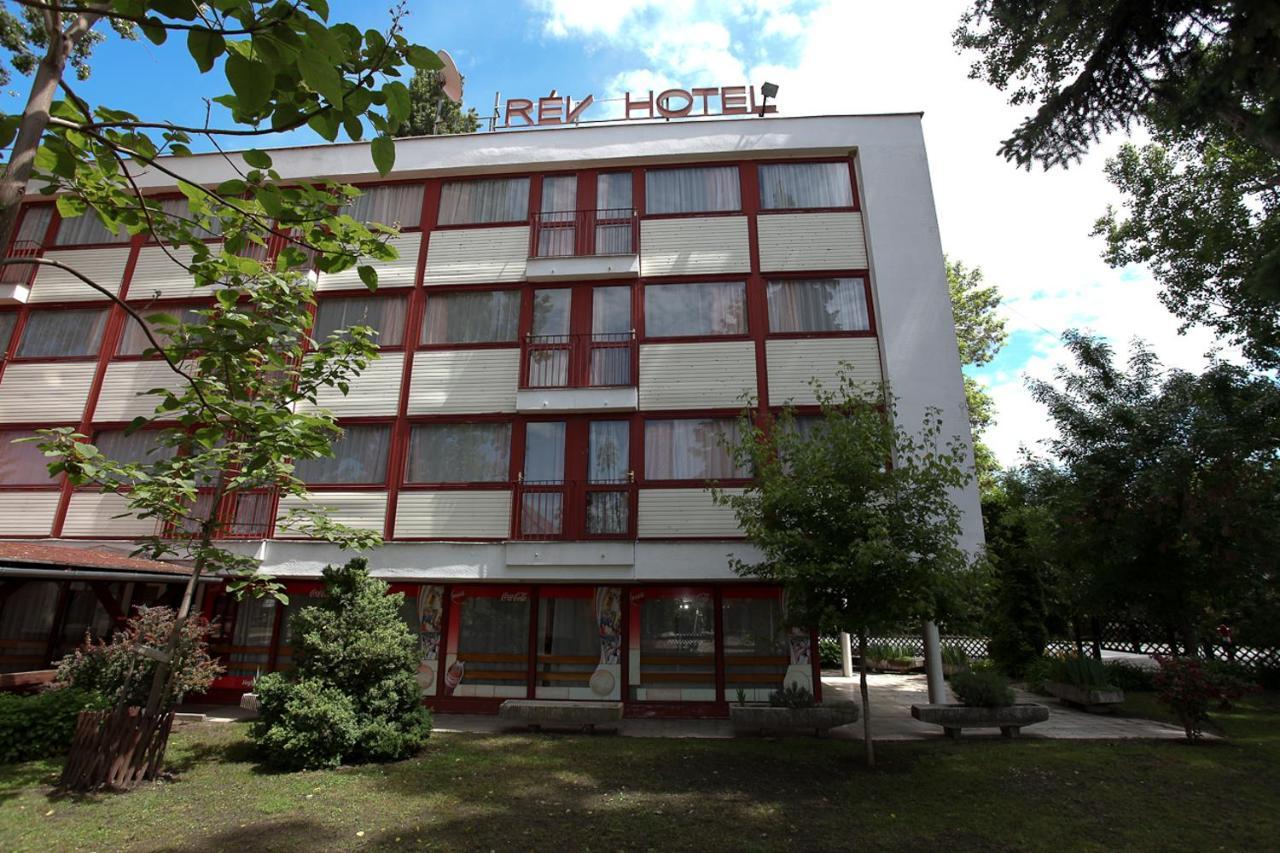 Rev Szallo Balaton Hotell Szántód Exteriör bild