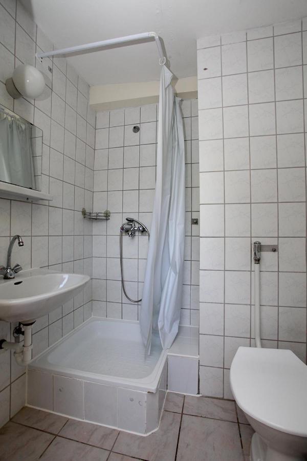 Rev Szallo Balaton Hotell Szántód Exteriör bild