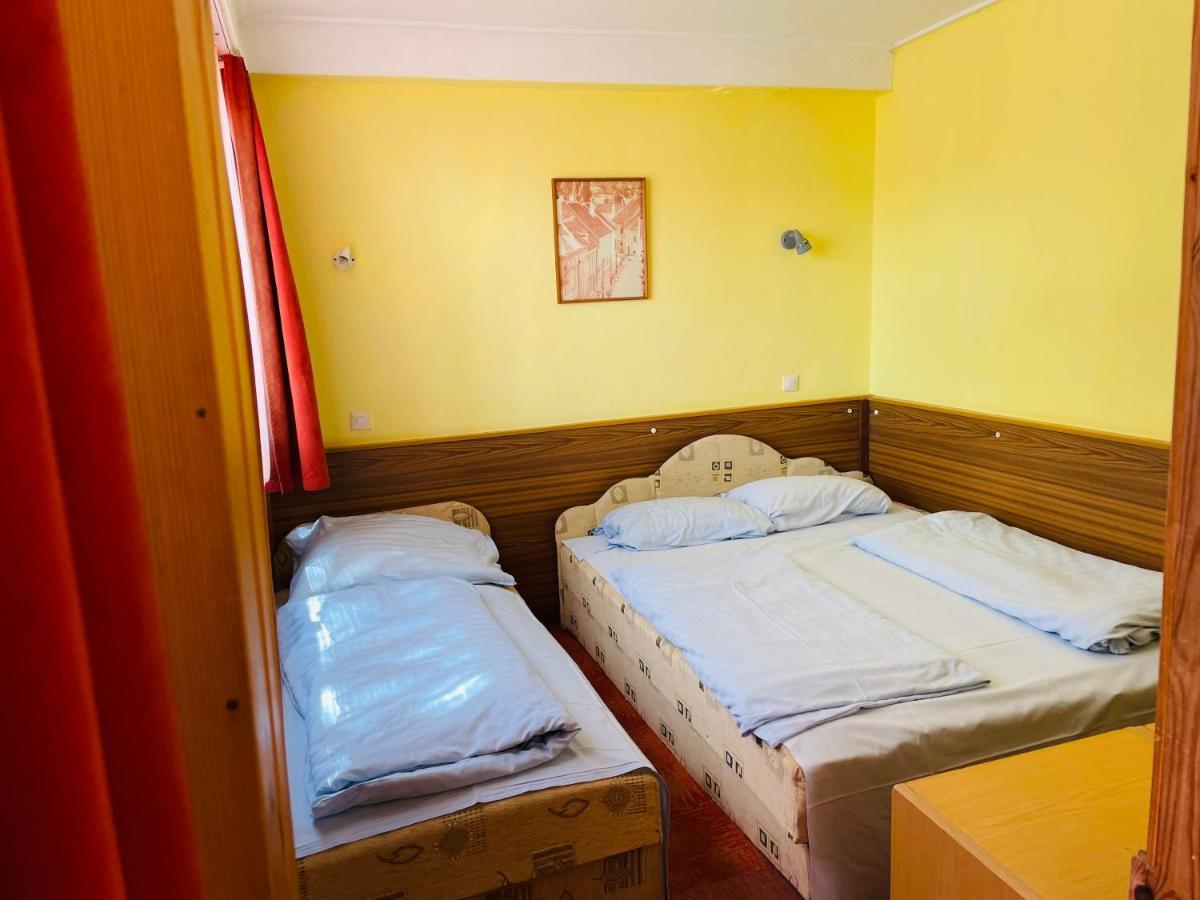 Rev Szallo Balaton Hotell Szántód Exteriör bild