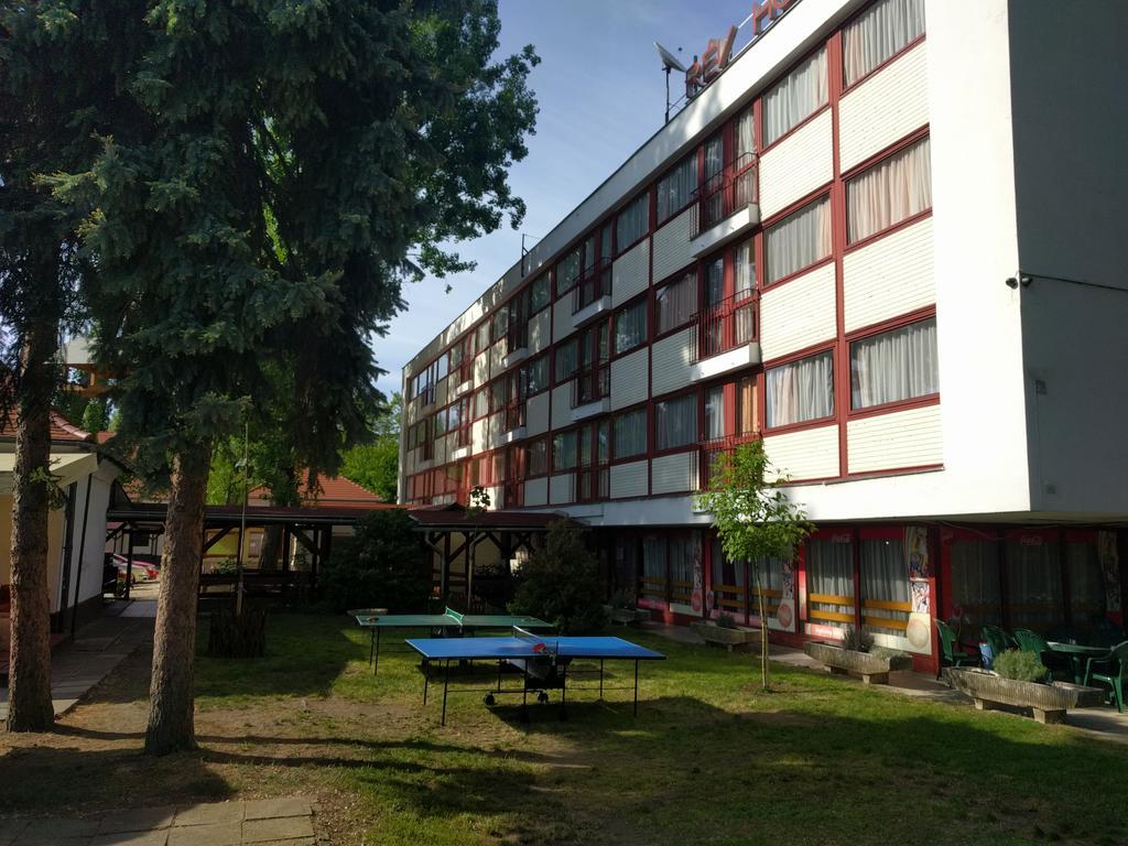 Rev Szallo Balaton Hotell Szántód Exteriör bild